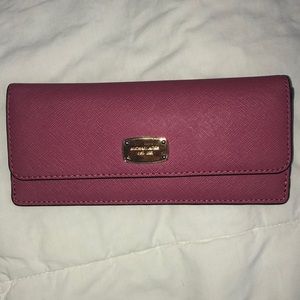 Michael kors tulip wallet travel jet set